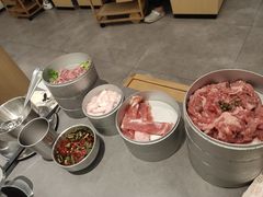 -晓沸牛肉海鲜小火锅(白湖亭万达广场店)