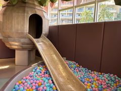 -水桶王国主题餐厅·聚会·生日派对·亲子活动·家庭套餐(亚龙湾希尔顿店)