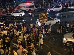 -八一路好吃街(雨田商务大厦店)