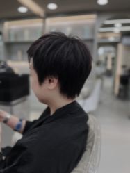 -十六番发型师事务所