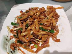 干炒牛河-稻香酒家·34年老字号·港式粤菜(汉街店)