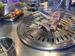 -哈哈碳都·牛肋条无限自助烤肉(台江万达店)