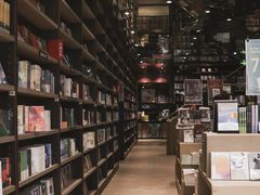 -钟书阁(群光广场店)