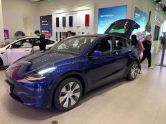 -TESLA 特斯拉(广州天环广场体验店)