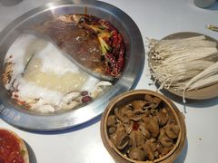 菌汤鸳鸯锅-卤校长重庆火锅(国兴店)