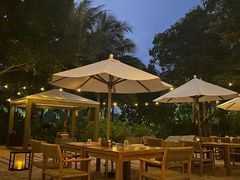 -三亚艾迪逊酒店·海滩烧烤 BARBACOA·现场乐队·浪漫晚餐·烧烤海鲜