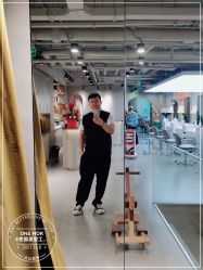 -变画·发型STUDIO