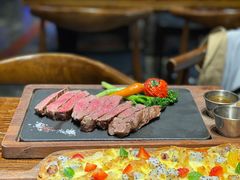 -1886德国汽车餐厅(外滩十六铺码头店)