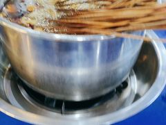 -牛华周记麻辣烫起源店