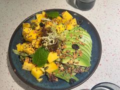 牛油果芒果沙拉-BE BRIGHT KITCHEN(正佳广场店)