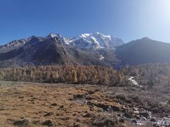 -亚拉雪山风景区