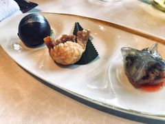 金轩点心拼盘-金轩中餐厅 Jin Xuan(浦东丽思卡尔顿酒店)