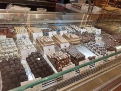 -VENCHI 闻绮(北京国贸商城店)