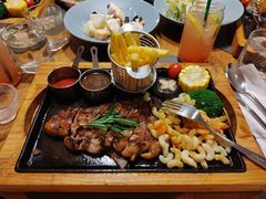 -麓椿花园西餐厅(海乐世界店)