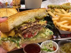 -The Habit Burger Grill 哈比特汉堡(复兴soho店)