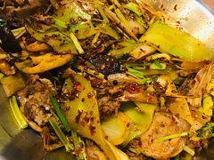 主打的干锅鸭头-安诚居干锅鸭头(八角店)