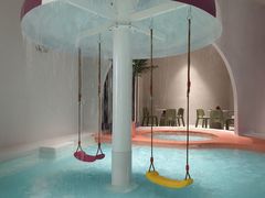 -涨巢·潮玩水疗局