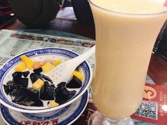 -赵记传承特色牛奶甜品(泉城广场店)