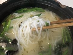 -在蒙自过桥米线
