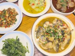 -爱啤精酿·民谣酒馆(滨江店)