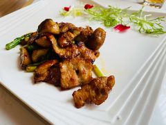 香煎口蘑脆爽肉-周三的情书花园餐厅(江北店)