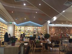 -猫的天空之城概念书店(印象城购物中心店)