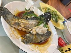 -覃记海鲜美食餐厅