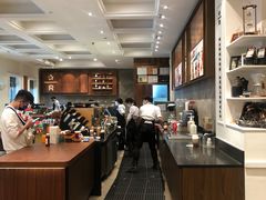 自助取餐区-星巴克臻选(广州沙面店)