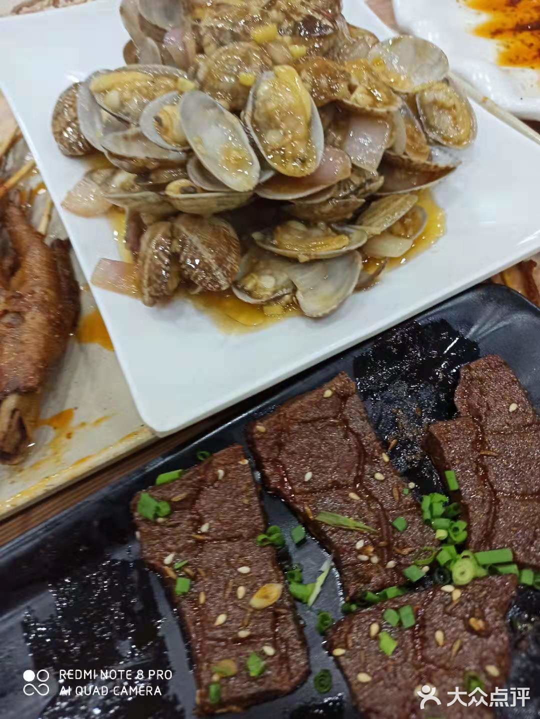 在光谷逛逛街，来到德意风情街，找到这家神马海鲜烧烤