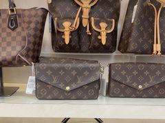 -六六奢品·vintage中古·回收二手奢侈品包包手表首饰(环球港店)