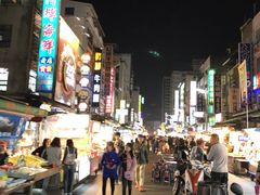-六合夜市