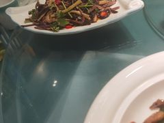 -呷湘厨·鱼汤捞饭·剁椒鱼头·辣椒炒肉(国家会展中心店)