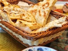 锡伯大饼-一个勺子新疆锡伯主题私房菜(红墙巷49号院店)