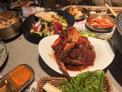 -草家酱蟹炭火烤肉店(珲春南路一店)