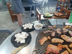 -小辣椒火盆烧烤(温泉南街店)