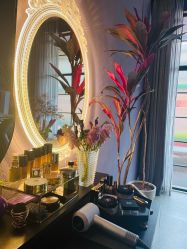 -花隐·美芙炫海菲秀皮肤管理中心