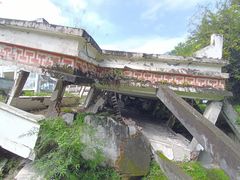 -四川汶川特大地震漩口中学遗址