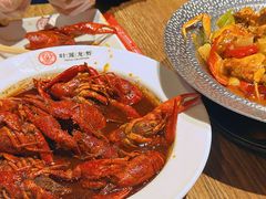 -叶派龙虾•招牌香辣蟹·海鲜(中海国际店)
