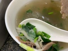 牛肉粉汤-胡家包子·清真(大众巷店)