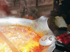 -湊湊火锅·茶憩(南京东路悦荟店)