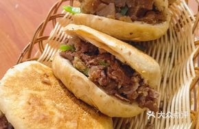 Braised Tofu Skin Baozi
