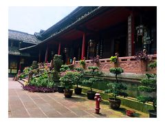 -峨眉山报国寺