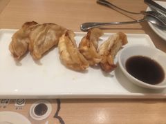 -必胜客(滨江店)