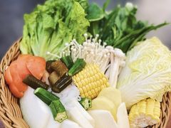 -樾餐厅泰式海鲜火锅(民歌湖店)