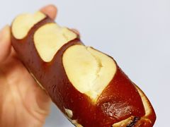 现熬蓝莓酱黄油碱水棒-PAOPAO Bakery&Café(港汇店)