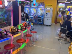 -爱玩嘉年华(龙湖曲江天街店)
