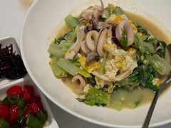 笔管鱼小白菜-开海·红岛海鲜虾水饺(石老人店)