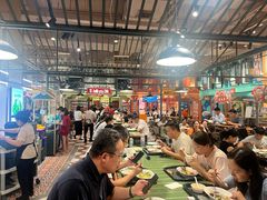 -大食代美食广场(上海中心店)