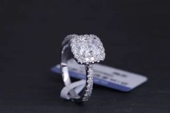 -威德钻石-克拉钻大本营(南京东路店)