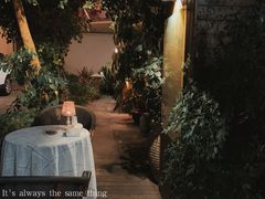 -默迹咖啡馆